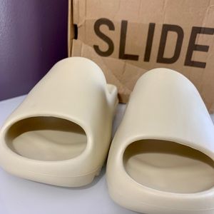 Yeezy Slides Stone